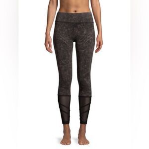 Blanc Noir Gray & Black Excel Leggings Small NWT